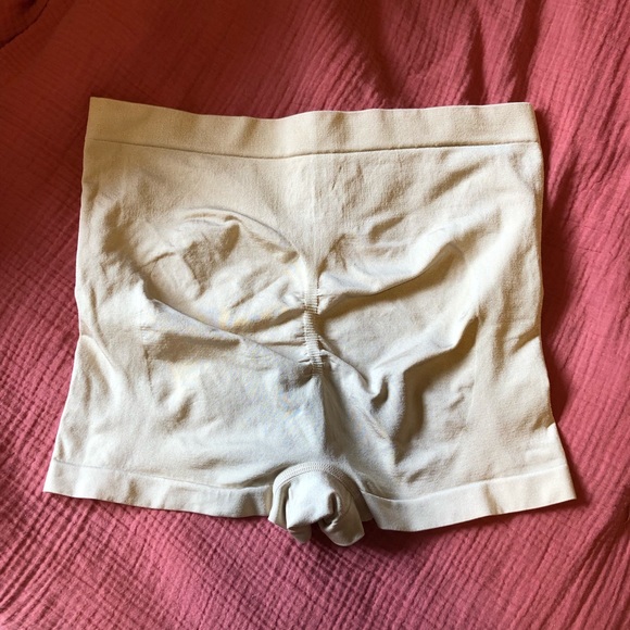 Nude shapewear shorts - Picture 2 of 3
